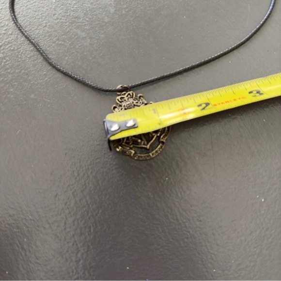 Hogwarts Harry Potter Black Cord Necklace Gold Tone Pendant Y2K Jewelry - Picture 3 of 7